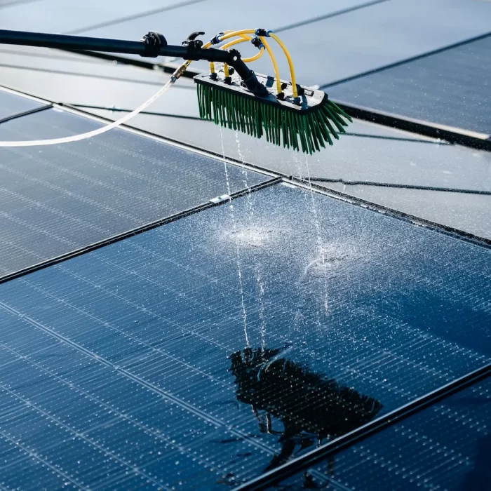 Zonnepanelen reinigen in Rijswijk